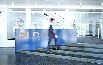 Flugdienstuntauglichkeit eines Piloten ist nicht gleichbedeutend mit Arbeitsunfähigkeit nach den MB/KT