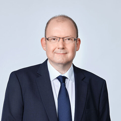 Dr. Sven-Markus Thiel