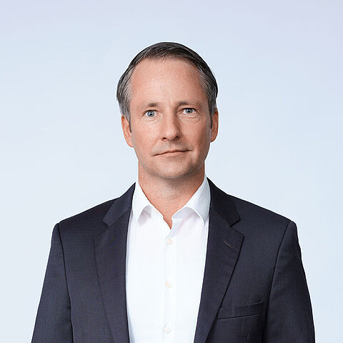 Dr. Florian Höld