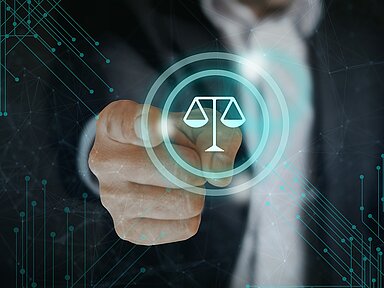 Höld erläutert aktuelle Themen des Sachversicherungsrechts